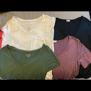V-neck tshirt bundle